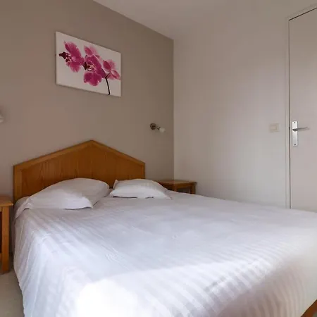 A042-beautiful Functional Bright Apt- * فالوريس
