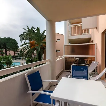A042-beautiful Functional Bright Apt- דירה